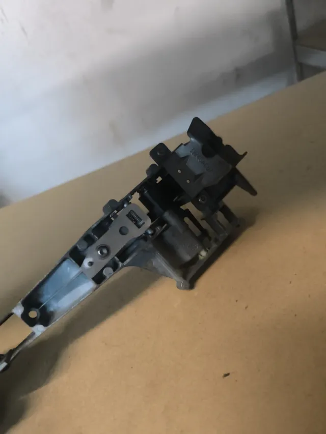 Maneta Exterior Derecha Peugeot 207cc