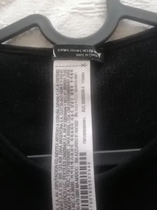 Top Zara Negro con Flecos Brillantes Talla L