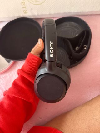 Sony ULT WEAR Negros