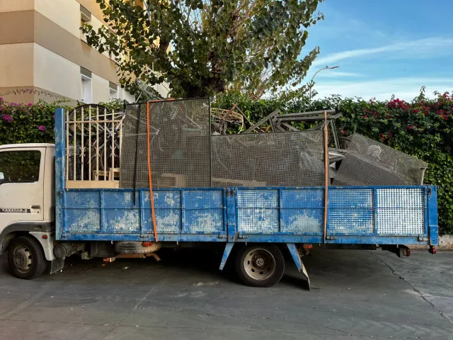 Se retira todo tipo de chatarra se limpian traste