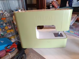 Máquina de Coser Alfa Green Edition