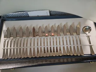 Cubertería completa Pintinox para 6 servicios