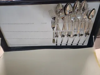 Cubertería completa Pintinox para 6 servicios