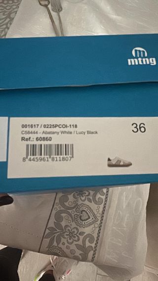 Zapatillas Mustang Beige/Blanco Talla 36 Nuevas