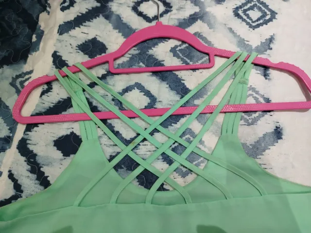 Blusa tirantes Okeysi verde