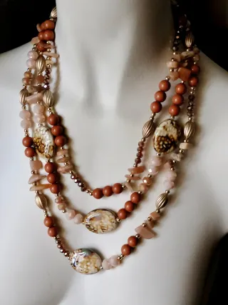 Collar vintage en tonos ocres