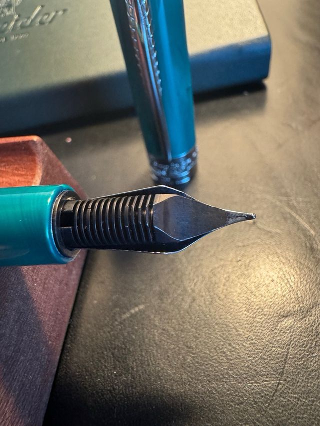 Pineider Avatar Touchdown Traveler Stilografica M