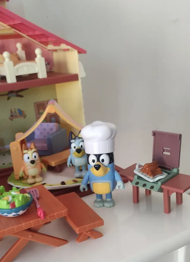 Casa Bluey + Familia + Coche + Accesorios
