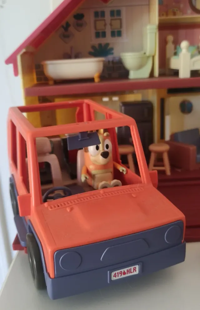 Casa Bluey + Familia + Coche + Accesorios