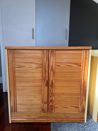 Cajonera y mueble de madera