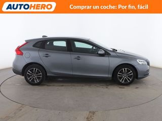 Volvo V40 2.0 T2 Momentum