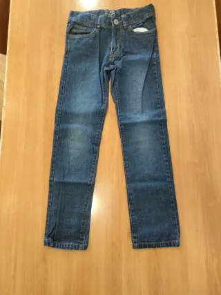 Sudadera, camiseta y pantalones niño 7-10 años