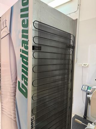 Vetrina Frigo Verticale per Bibite
