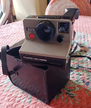 Polaroid 500 Land Camera con custodia