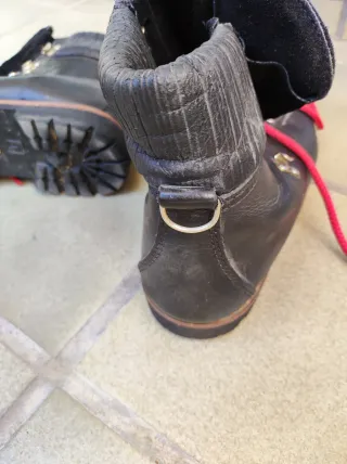 Botas de montaña piel negras talla 43