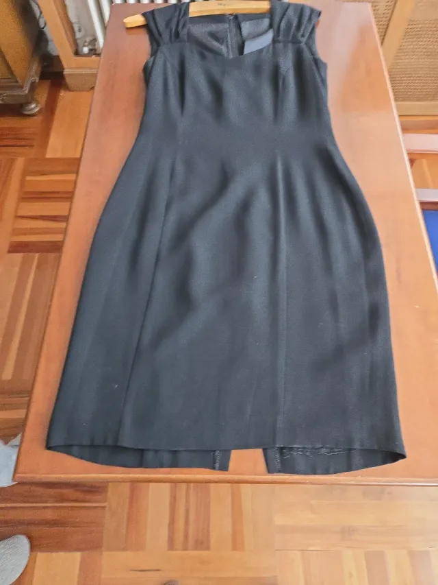 Vestido de crep de lana negro