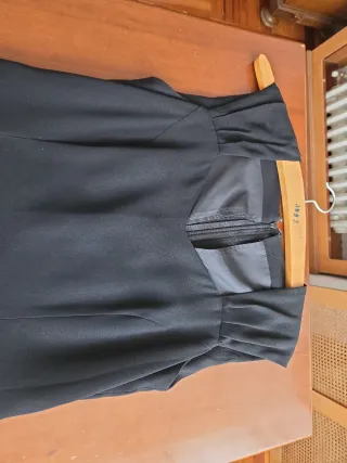 Vestido de crep de lana negro