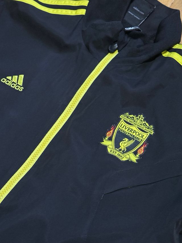 Chaqueta Liverpool Adidas 2010-2011 Negra Amarilla
