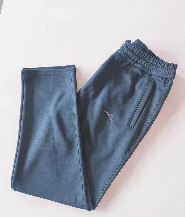 Pantalones deportivos grises Anta