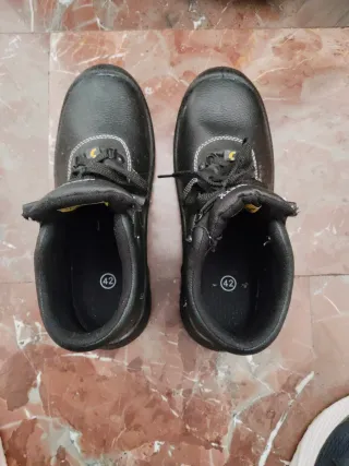 Botas de seguridad negras talla 42
