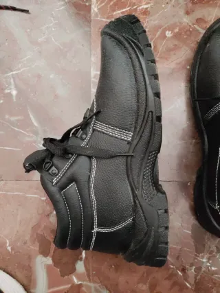 Botas de seguridad negras talla 42