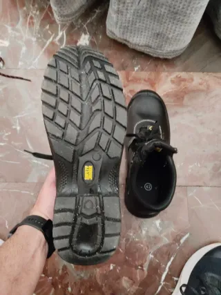 Botas de seguridad negras talla 42