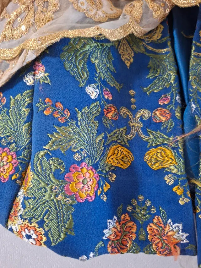 Traje de Fallera Azul y Dorado niña de 6 a 8 años