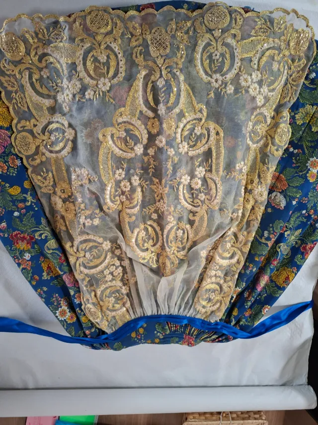 Traje de Fallera Azul y Dorado niña de 6 a 8 años