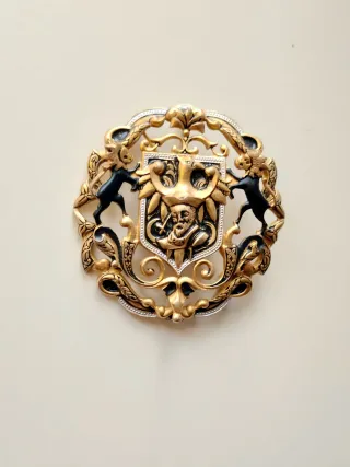 Broche y/o colgante vintage motivos heráldicos.