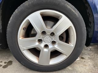 4 Llantas Audi 16'' + 4 neumáticos Michelin