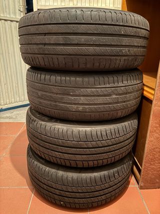 4 Llantas Audi 16'' + 4 neumáticos Michelin