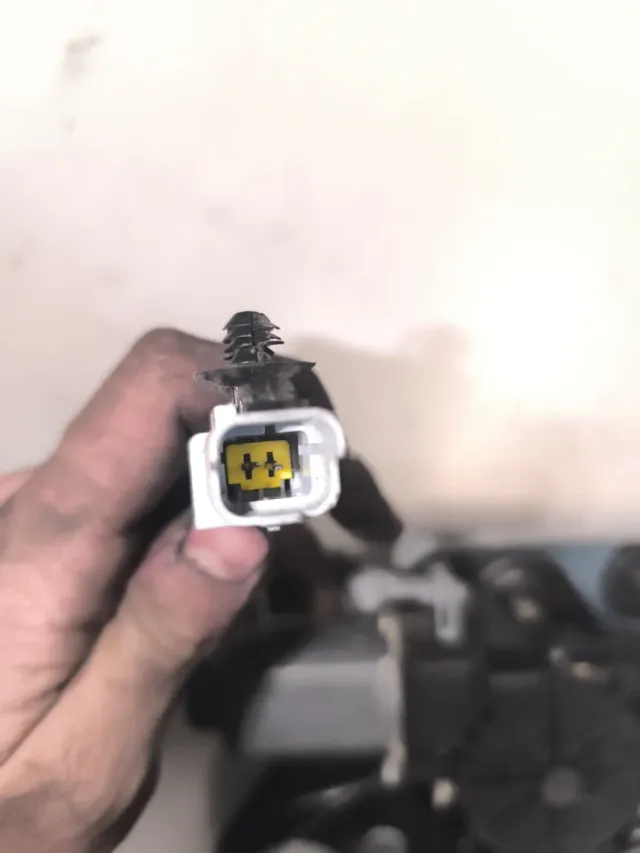 Elevalunas Peugeot 207 trasero derecho