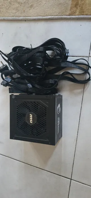 Fuente MSI MAG A650GL 80 Plus Gold 650W Modular