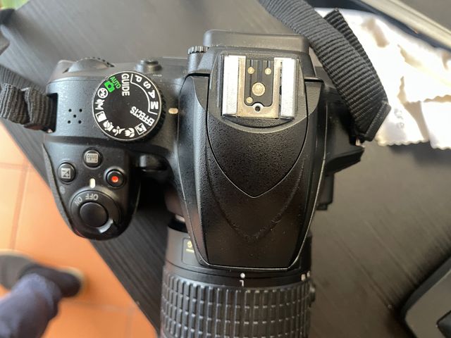 Nikon D3400 + Lente Nikkor AF-P 18-55mm