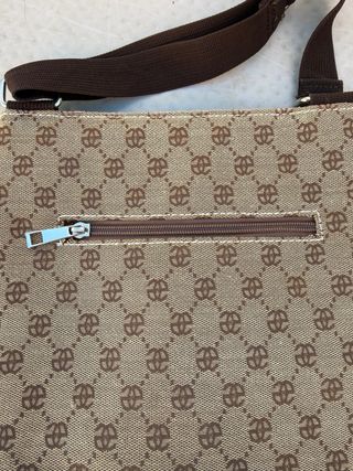 Bolso bandolera marrón y multicolor