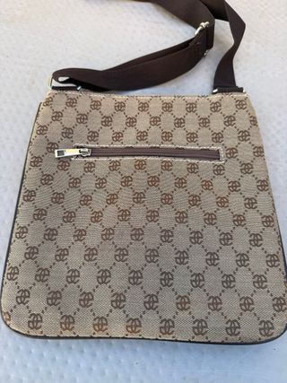 Bolso bandolera marrón y multicolor