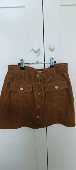 Falda marrón de pana