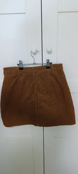 Falda marrón de pana