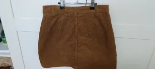 Falda marrón de pana