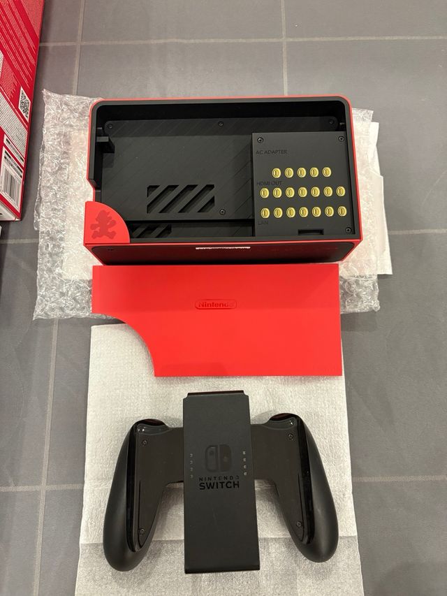 Nintendo Switch OLED Edición Mario Roja