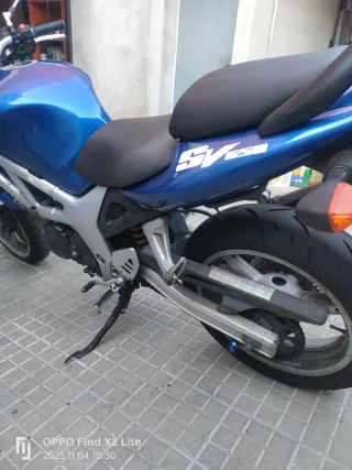 Suzuki SV 650 Azul