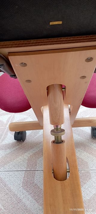 Silla ergonómica con respaldo