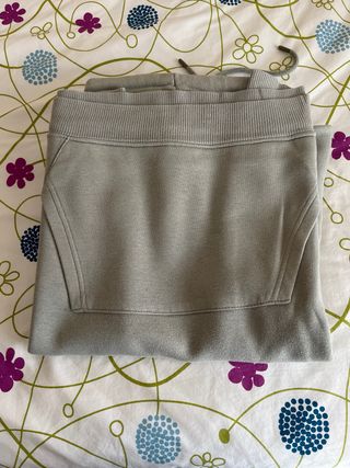 Sudadera Zara con estampado de ojo