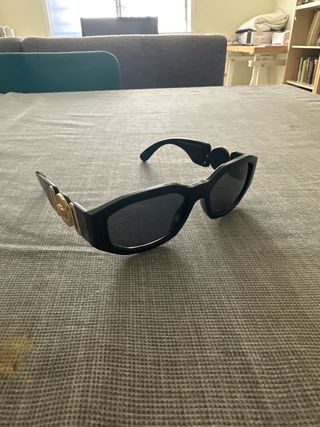 Gafas de Sol Versace Negras y Doradas