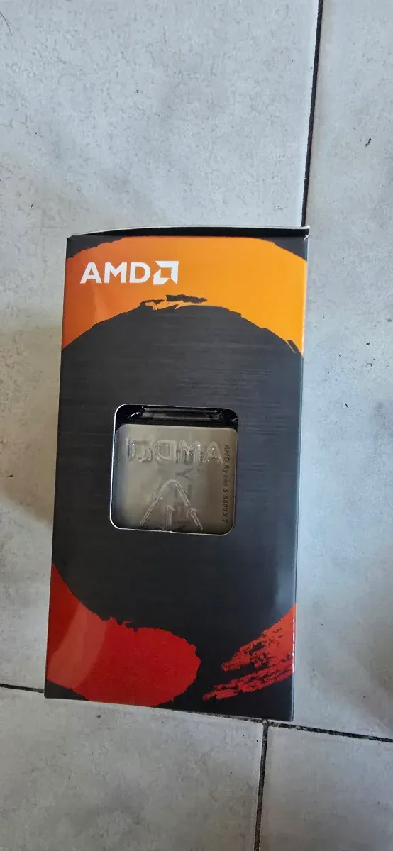 Procesador AMD Ryzen 5 5600XT 4.7GHz