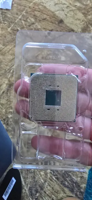 Procesador AMD Ryzen 5 5600XT 4.7GHz