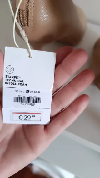 Botines beige nuevos con etiqueta