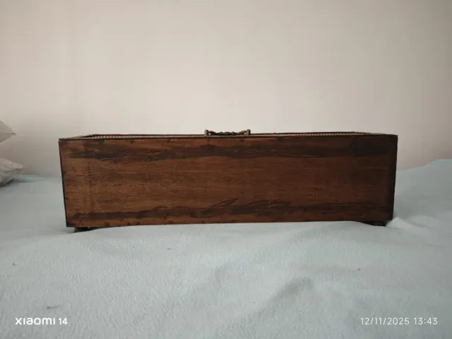 Organizador de CDs/DVDs de madera