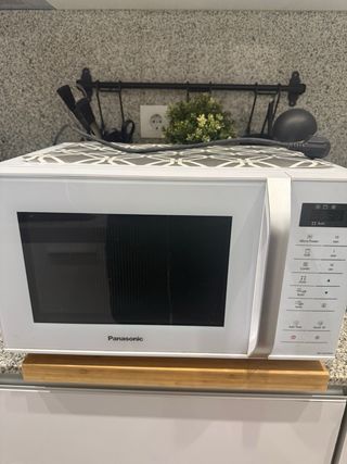 Microondas Panasonic Blanco