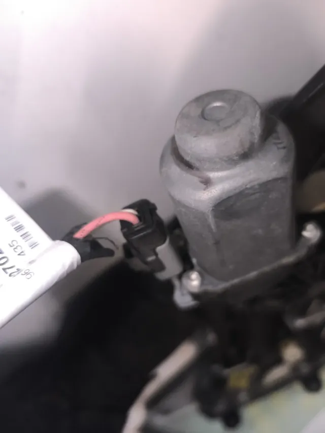 Elevalunas Trasero Izquierdo Peugeot 207cc